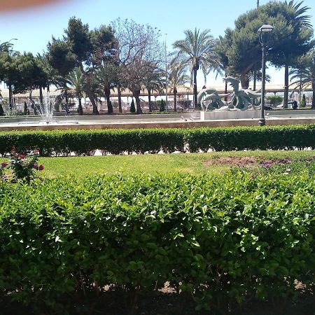 Espectacular Vivienda Junto A La Playa Y Paseo Maritimo En Almería Kültér fotó